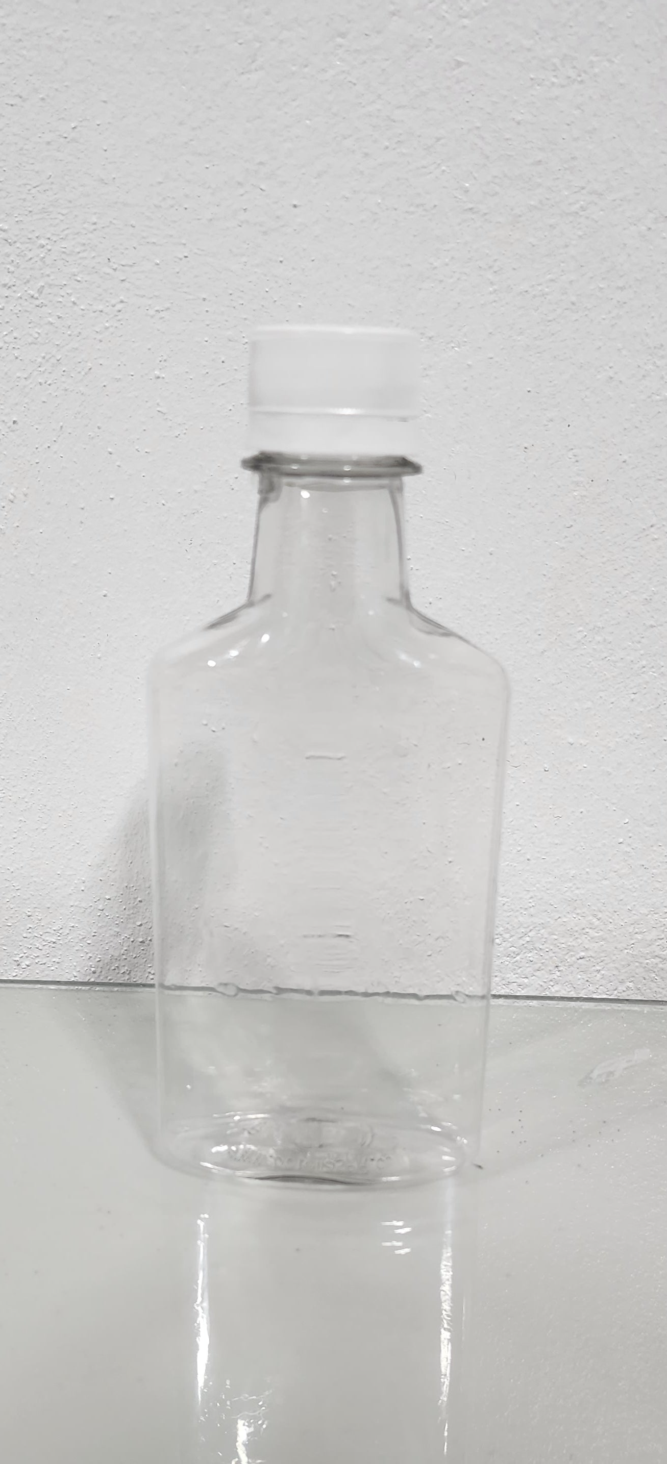 Botella de 200 ml Plástica Caneca